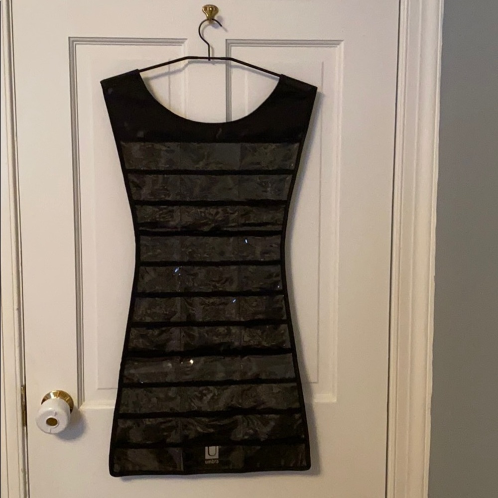Jewelry holder